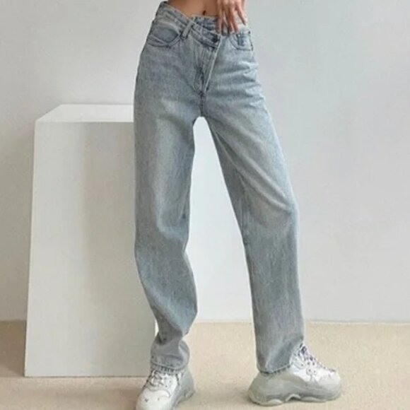 Adele B. NWT Asymmetrical Crossover Size 29 High-Waisted Straight Leg Jeans - Picture 1 of 15